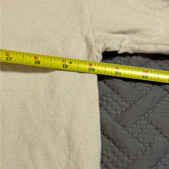 Alaska Souvenir T-Shirt (20 pit to pit, 28 long) - Picture 4 of 7